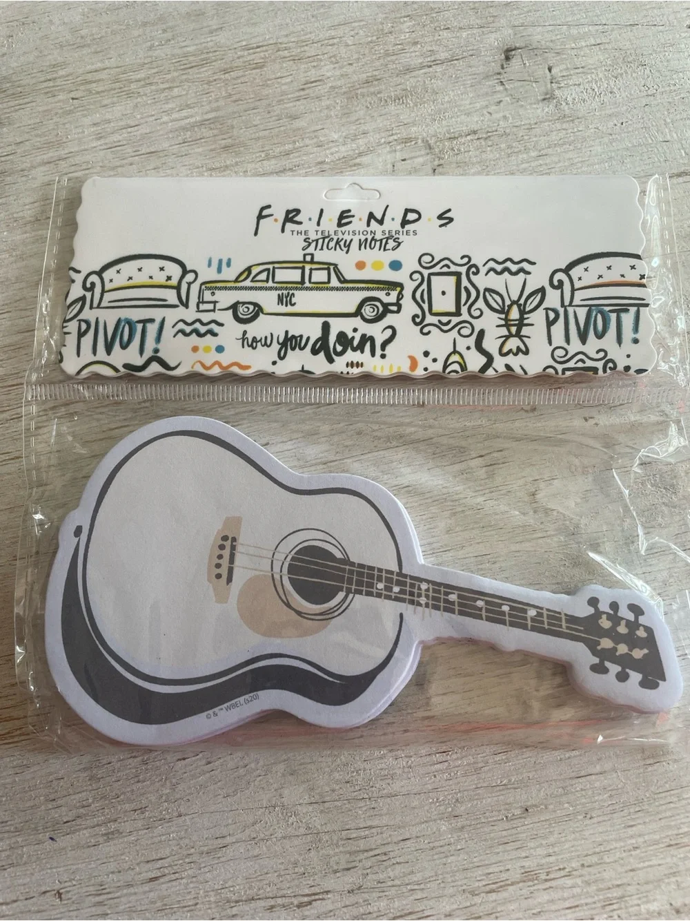 FRIENDS Guitar-Shaped Sticky Notes - Phoebe’s Guitar 🎸